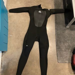 COPY - Mens medium tall quicksilver wetsuit